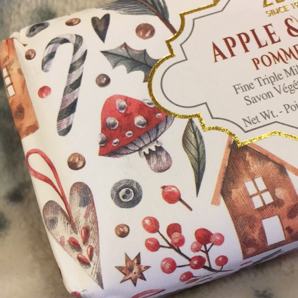 Zeni Italian Apple & Spices Scented Large Soap Bar cute Christmas Wrap NWT 9.1oz - Picture 3 of 13